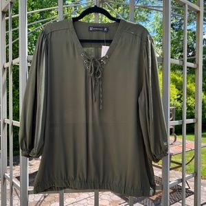 NWT NY&Co Lace Up Bubble Hem Blouse - Size XXL